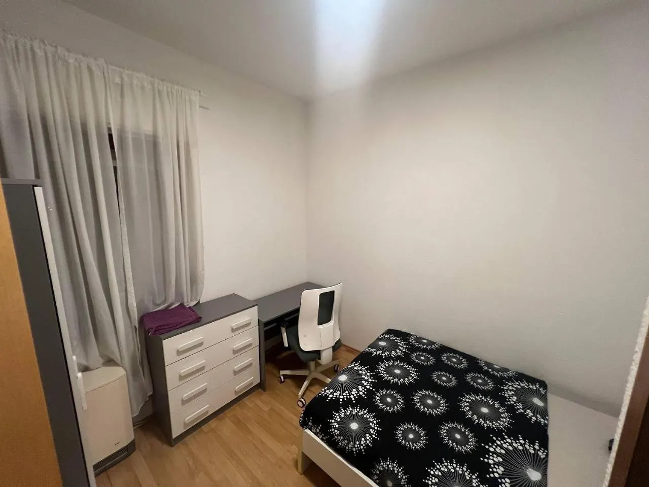Apartment 4 Bedroom Den Haag 0*, The Hague Netherlands